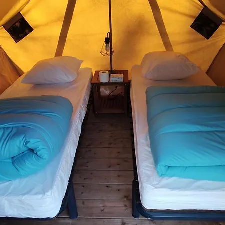 Camping Le Val Aux Fees - Broceliande Concoret Extérieur photo