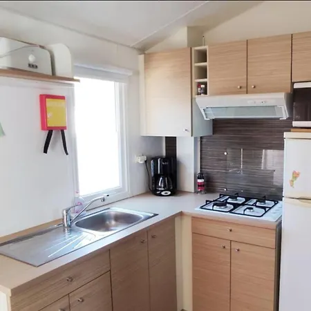 Camping Le Val Aux Fees - Broceliande Concoret Extérieur photo