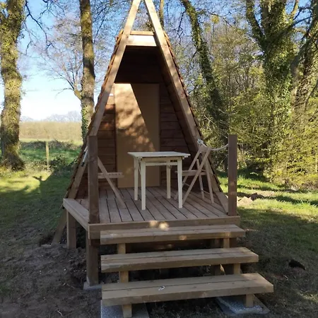 Camping Le Val Aux Fees - Broceliande Concoret Extérieur photo