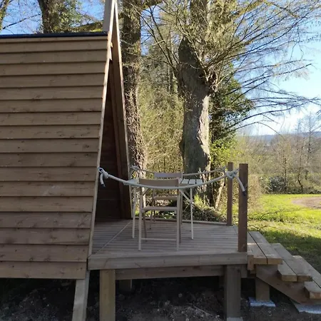 Camping Le Val Aux Fees - Broceliande Concoret Extérieur photo