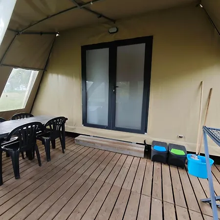 Camping Le Val Aux Fees - Broceliande Concoret Extérieur photo