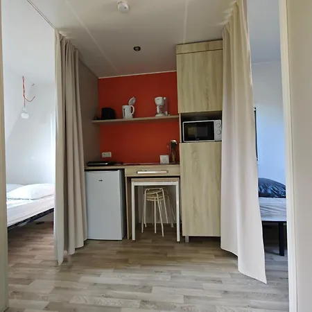 Camping Le Val Aux Fees - Broceliande Concoret Chambre photo