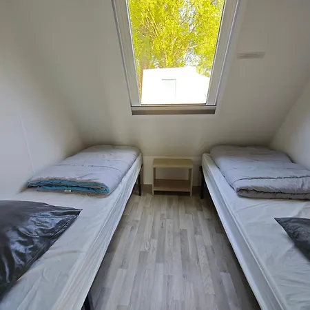 Camping Le Val Aux Fees - Broceliande Concoret Chambre photo