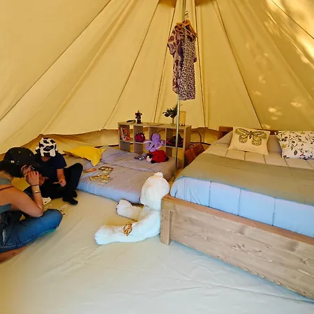 Camping Le Val Aux Fees - Broceliande Concoret Chambre photo