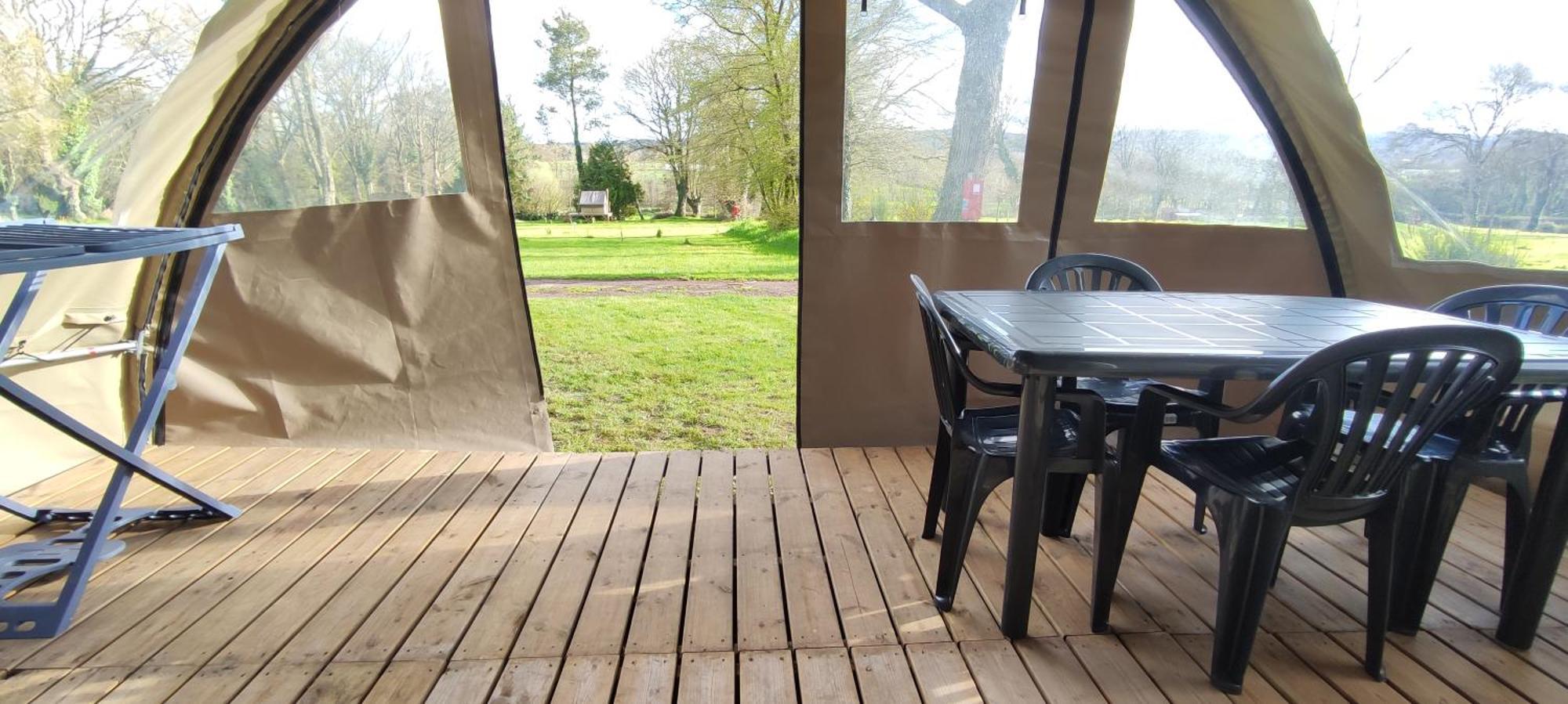 Campsite Le Val Aux Fees - Broceliande