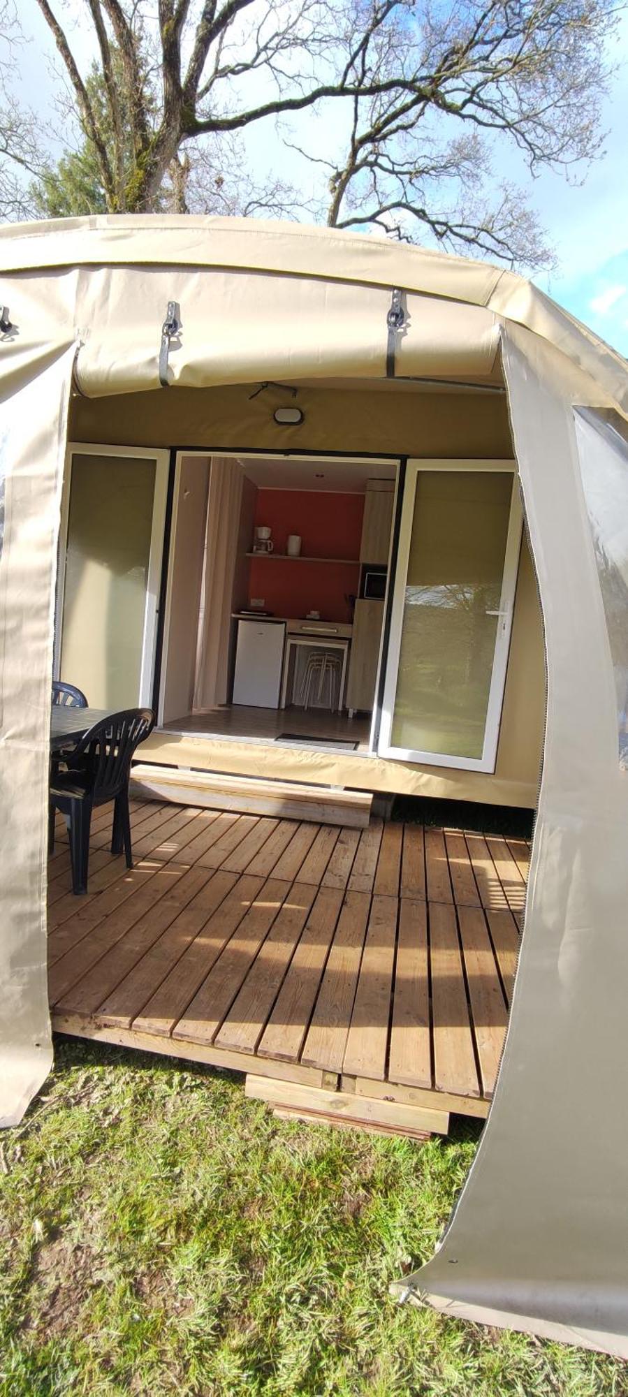 Le Val Aux Fees - Broceliande Campsite