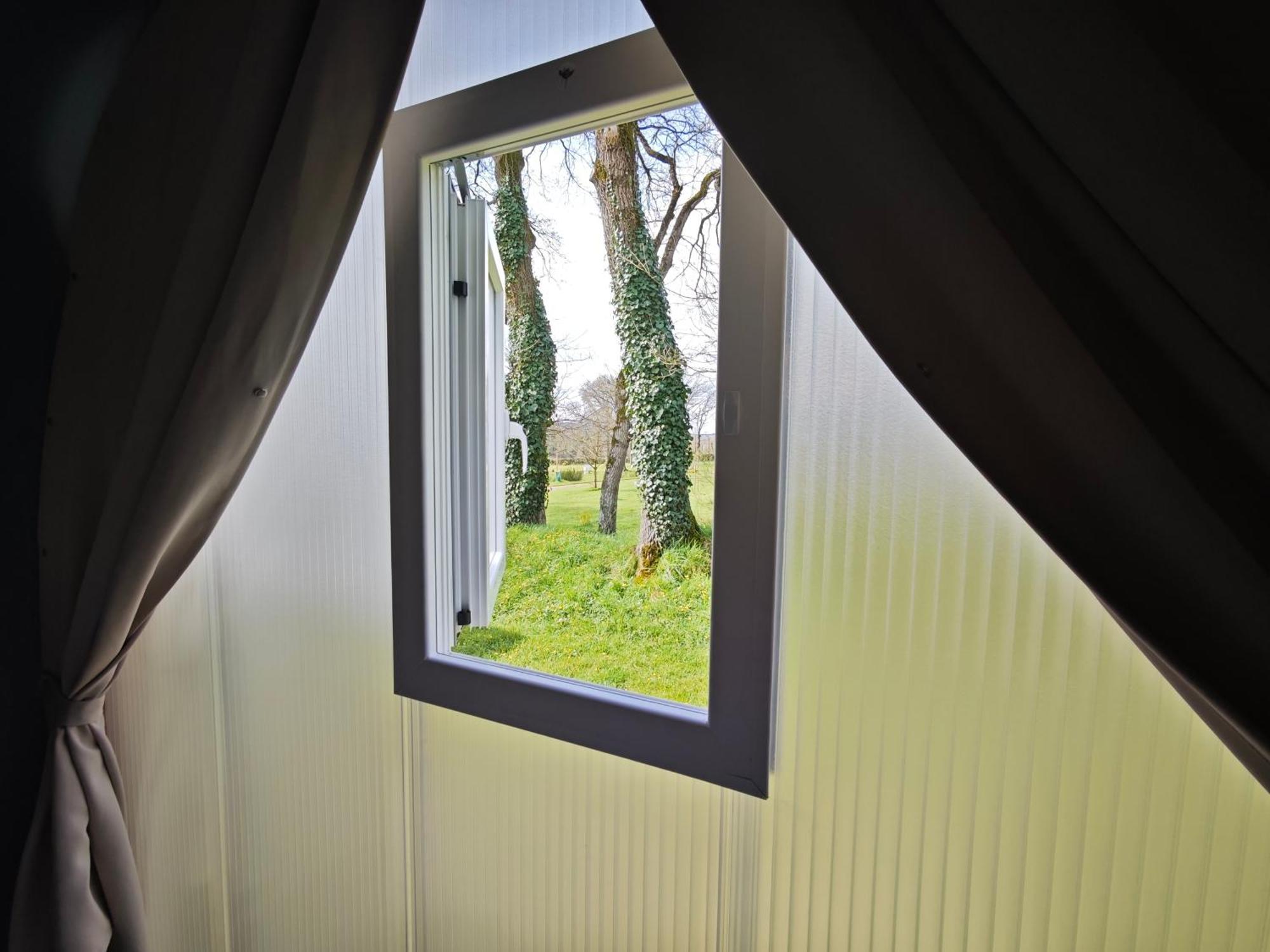 Le Val Aux Fees - Broceliande * Concoret